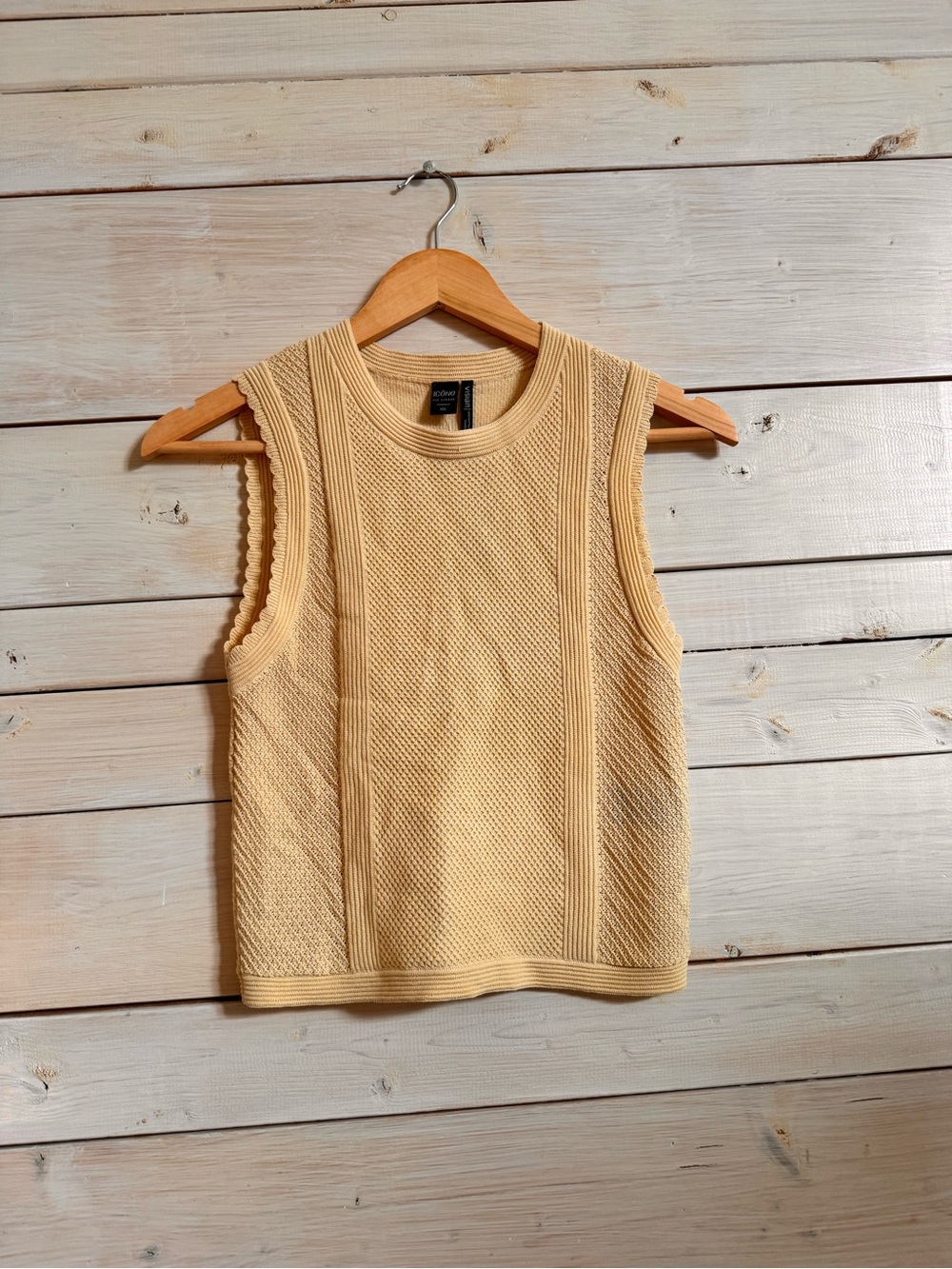 Simons Butter Yellow Knit Sleeveless Sweater - NWT